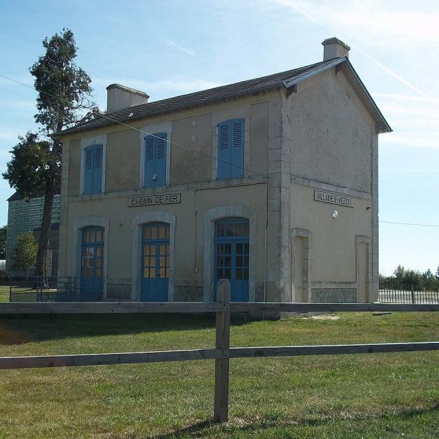 Gare de Vezot