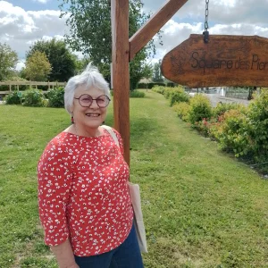 Yvette Greeter